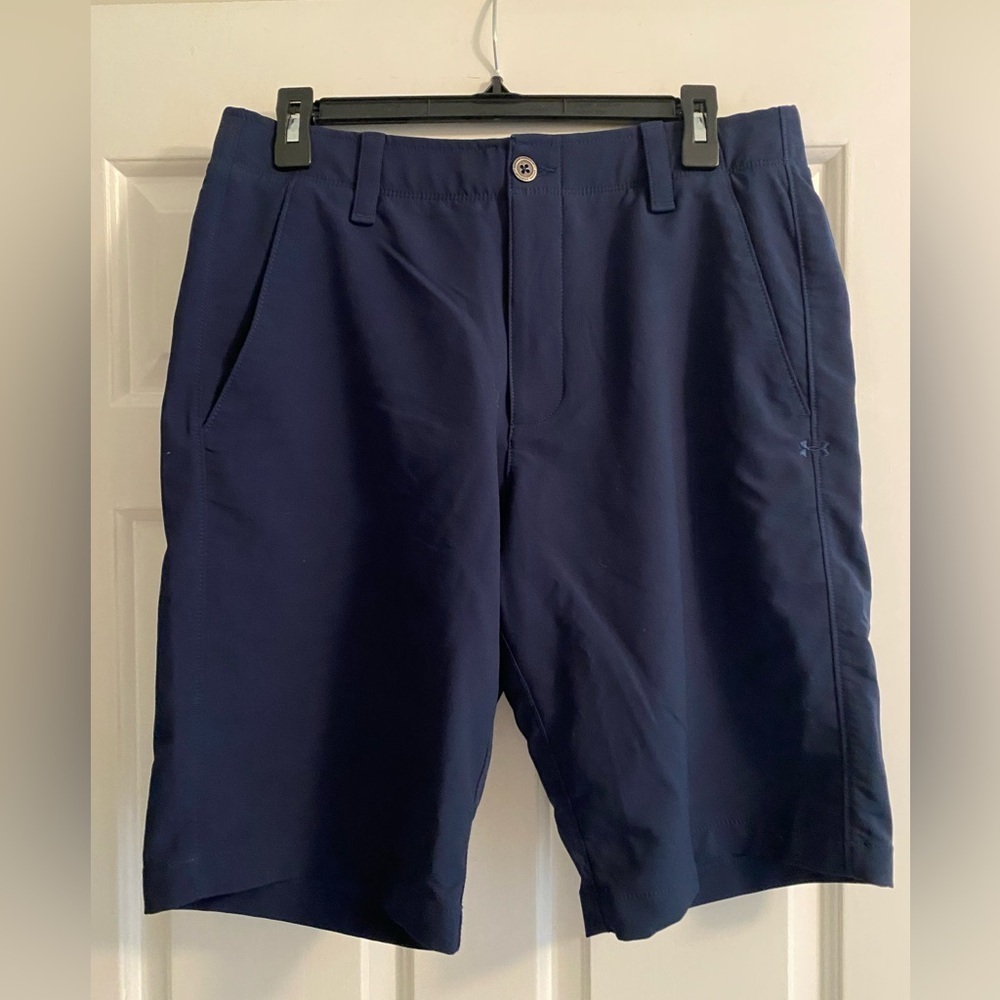 Under Armour Men’s Navy Blue Heatgear Golf Shorts Size 32